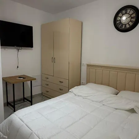 Hostel Alea *